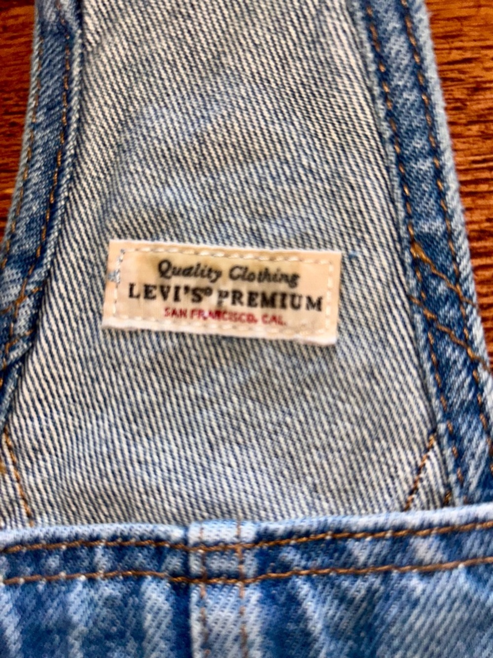 Levi's Light Blue Denim Wide-Leg Women's Overalls - Picture 4 of 9